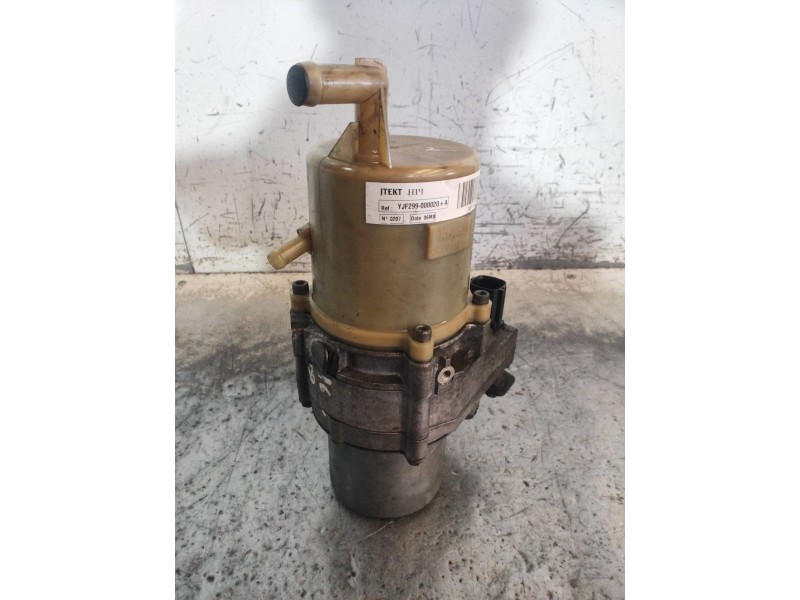 Recambio de bomba direccion para mazda 5 berl. (cr) 1.8 active referencia OEM IAM YJF299000020A  