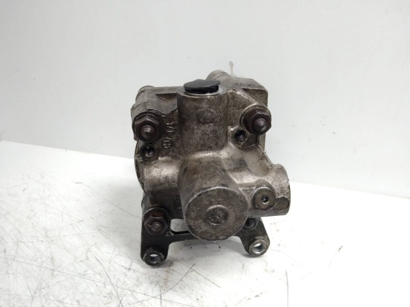 Recambio de bomba direccion para bmw serie 3 berlina (e36) 1.6 cat (m43) referencia OEM IAM 2106126 1141516 