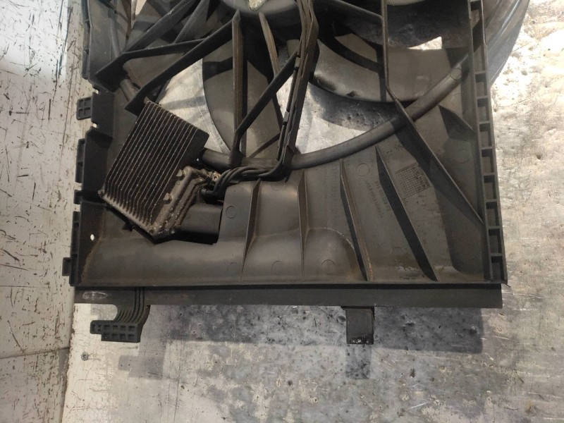 Recambio de electroventilador para mercedes clase c (w203) sportcoupe c 220 cdi (203.706) referencia OEM IAM A2035000193 8850020