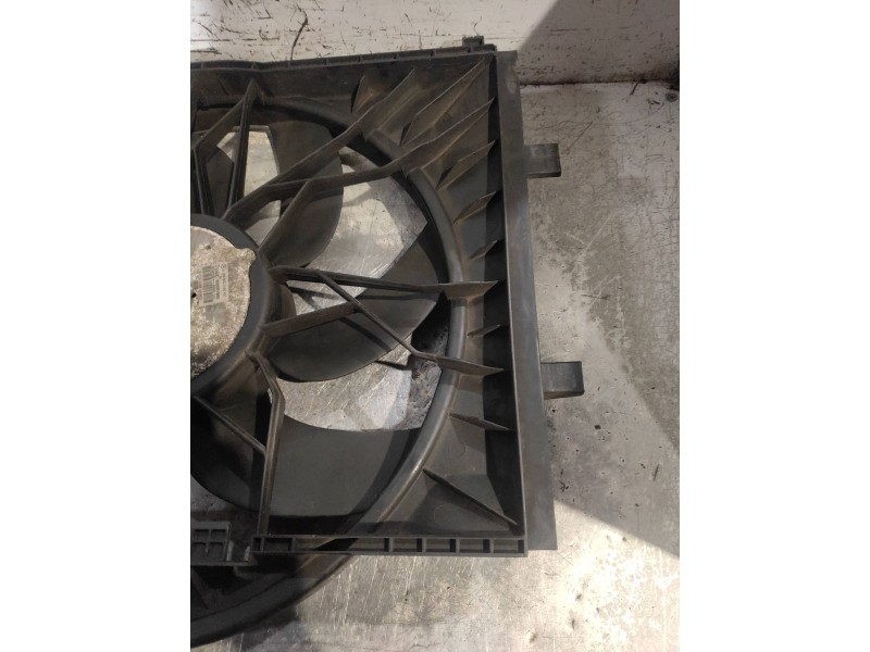 Recambio de electroventilador para mercedes clase c (w203) sportcoupe c 220 cdi (203.706) referencia OEM IAM A2035000193 8850020