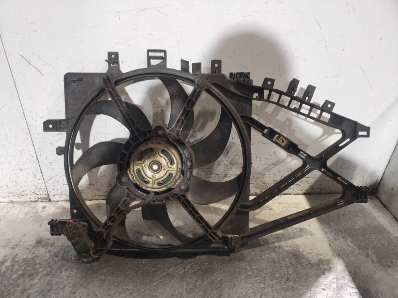 Recambio de electroventilador para opel combo (corsa c) familiar referencia OEM IAM 8038845 24445176 