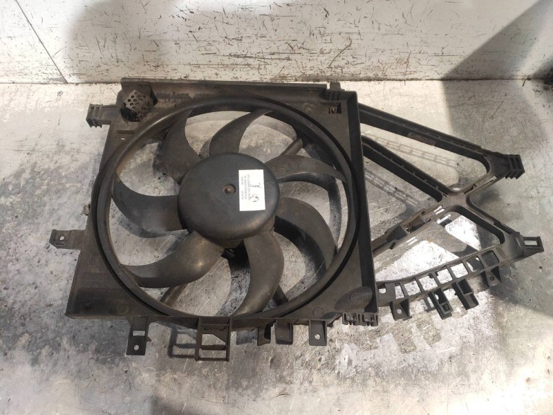Recambio de electroventilador para opel combo (corsa c) familiar referencia OEM IAM 8038845 24445176 