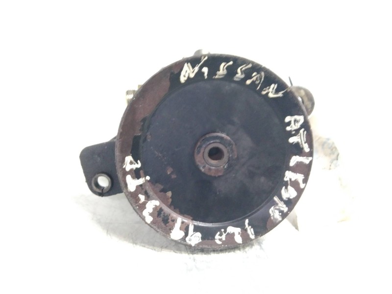 Recambio de bomba direccion para nissan atleon atleon.120 referencia OEM IAM   