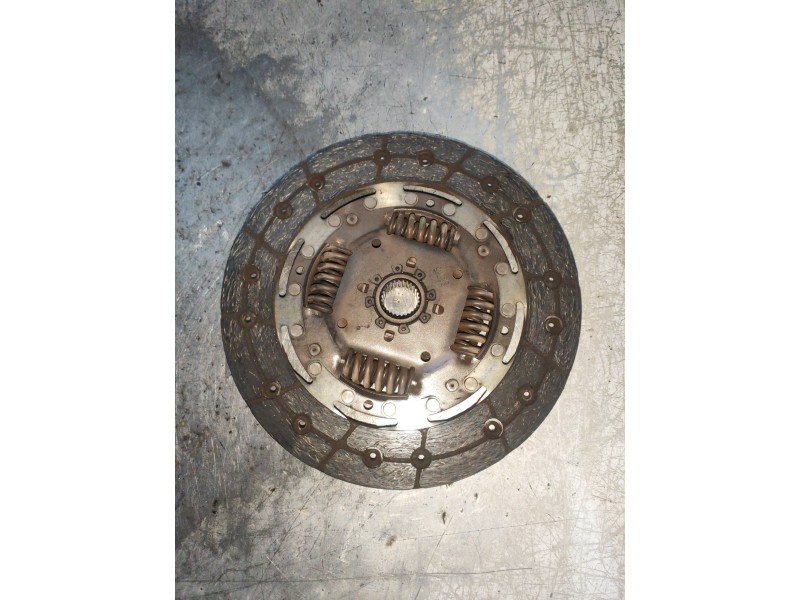 Recambio de kit embrague para audi a2 (8z) 1.4 referencia OEM IAM   