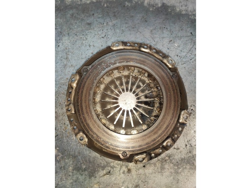 Recambio de kit embrague para audi a2 (8z) 1.4 referencia OEM IAM   