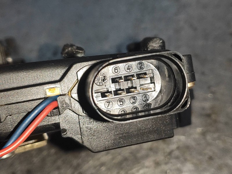 Recambio de motor cierre centralizado trasero derecho para audi a2 (8z) 1.4 referencia OEM IAM   