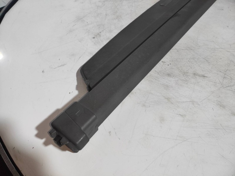 Recambio de bandeja trasera para audi a2 (8z) 1.4 referencia OEM IAM 8Z0863553  