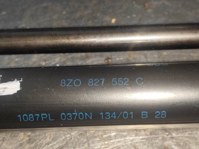 Recambio de amortiguadores maletero / porton para audi a2 (8z) 1.4 referencia OEM IAM 8Z0827552C  