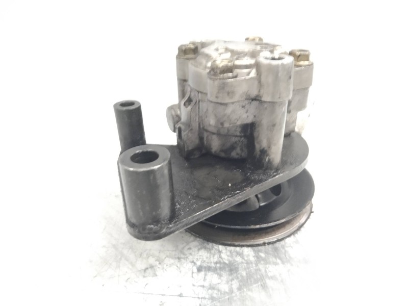 Recambio de bomba direccion para nissan pick-up (d22) 2.5 turbodiesel referencia OEM IAM 4X043030  