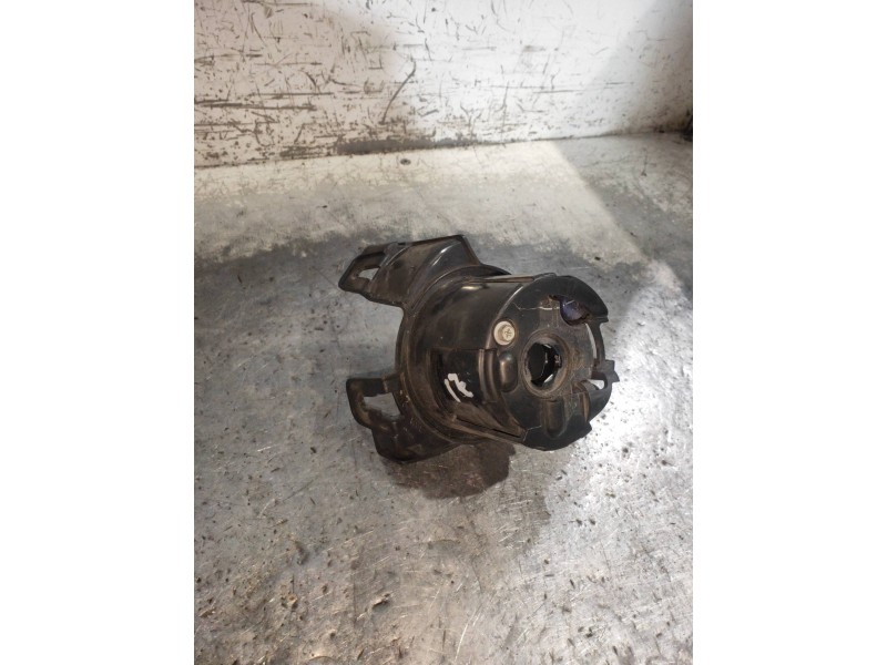 Recambio de faro antiniebla izquierdo para nissan nv 200 (m20) evalia premium referencia OEM IAM 261508992B  