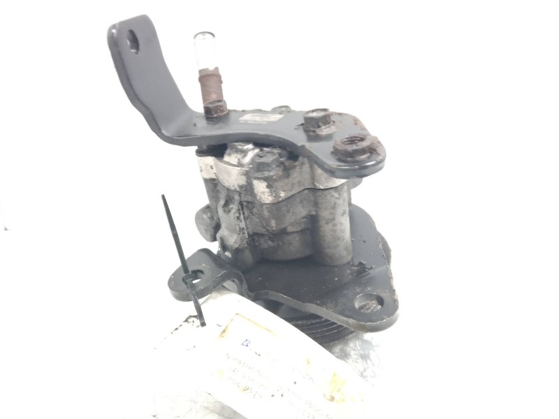 Recambio de bomba direccion para nissan pathfinder (r51) 2.5 dci xe referencia OEM IAM 89203802  