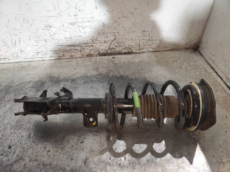 Recambio de amortiguador delantero izquierdo para nissan nv 200 (m20) evalia premium referencia OEM IAM   