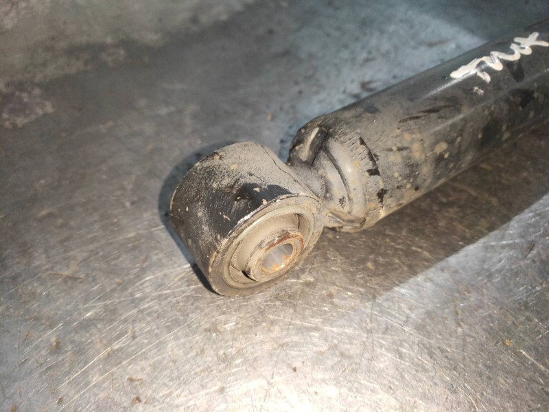 Recambio de amortiguador trasero izquierdo para nissan nv 200 (m20) evalia premium referencia OEM IAM 56210BJ00A  