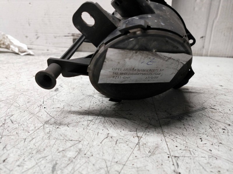 Recambio de faro antiniebla izquierdo para opel zafira b energy referencia OEM IAM   