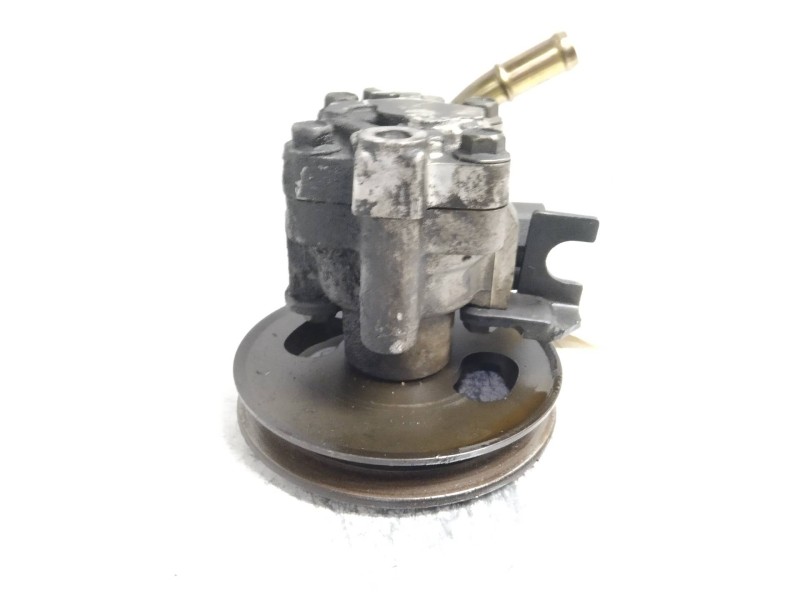 Recambio de bomba direccion para nissan serena (c23m) 2.0 slx diesel referencia OEM IAM   