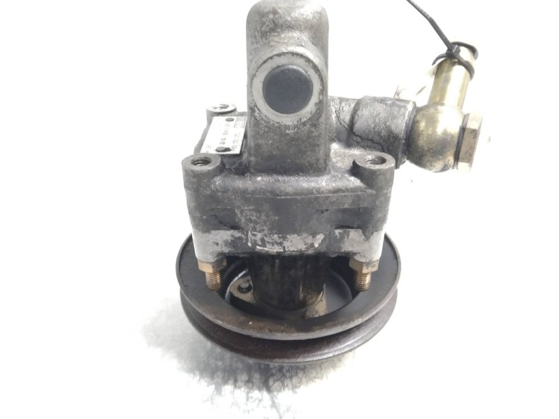 Recambio de bomba direccion para nissan trade 2.8 d referencia OEM IAM 7681955174  