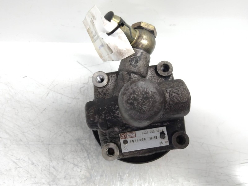 Recambio de bomba direccion para nissan trade 2.8 d referencia OEM IAM 7681955174  