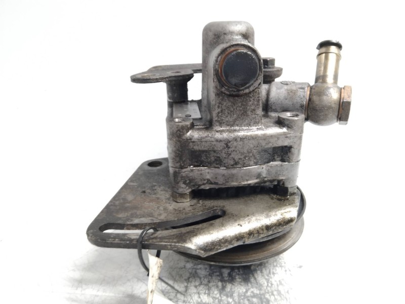 Recambio de bomba direccion para nissan trade referencia OEM IAM 7681955174  