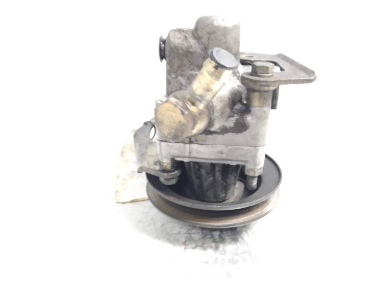 Recambio de bomba direccion para nissan trade referencia OEM IAM 7681955174  
