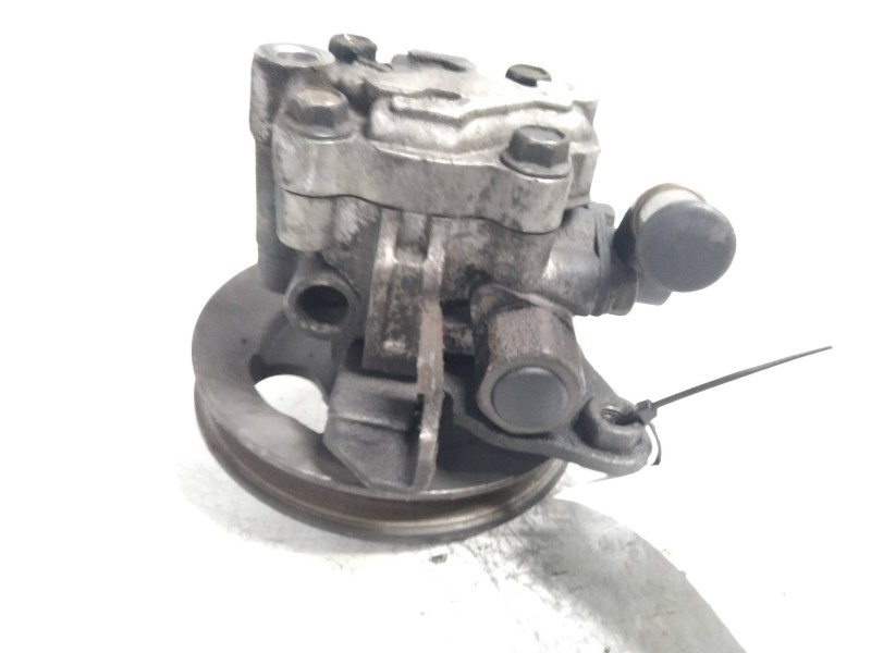 Recambio de bomba direccion para nissan vanette cargo referencia OEM IAM   