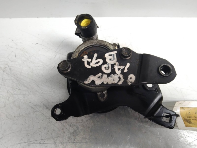 Recambio de bomba direccion para opel combo (corsa b) 1.7 diesel referencia OEM IAM   