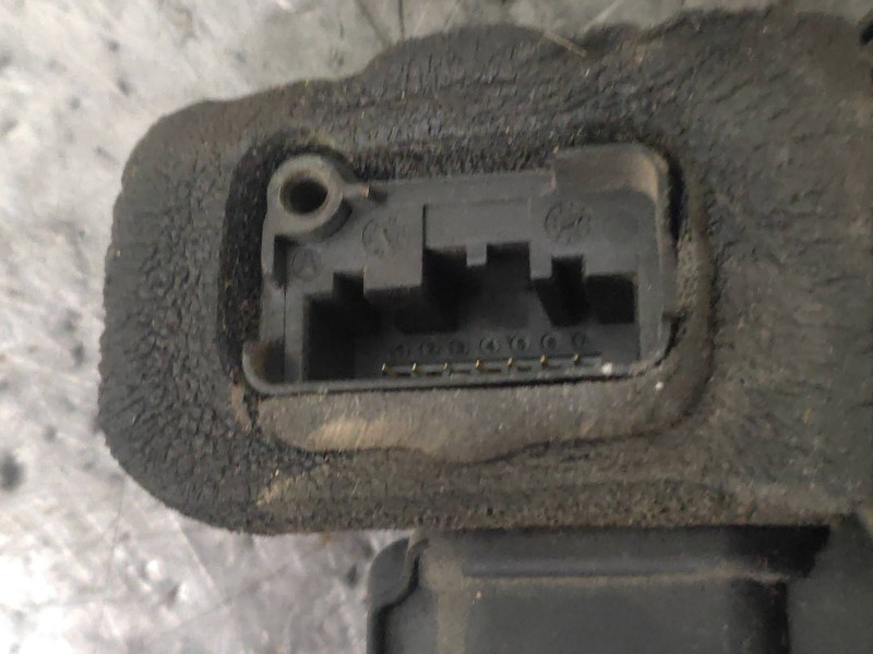 Recambio de motor cierre centralizado delantero izquierdo para volkswagen polo (6r1) crosspolo referencia OEM IAM 5K1837015 A65K