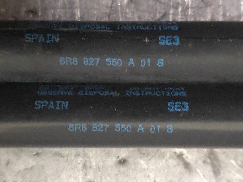 Recambio de amortiguadores maletero / porton para volkswagen polo (6r1) crosspolo referencia OEM IAM 6R6827550  