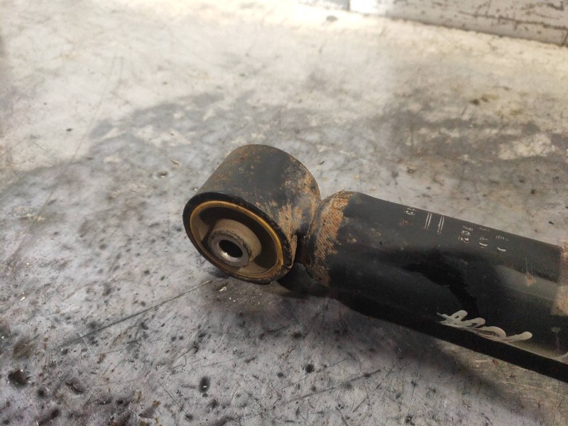 Recambio de amortiguador trasero derecho para volkswagen polo (6r1) crosspolo referencia OEM IAM   