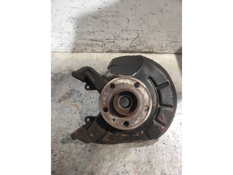 Recambio de mangueta delantera izquierda para volkswagen polo (6r1) crosspolo referencia OEM IAM   