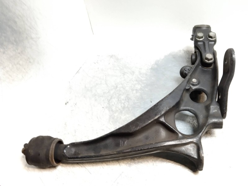 Recambio de brazo suspension inferior delantero derecho para mazda xedos 9 (ta) 2.3 cat referencia OEM IAM    Recambio de brazo suspension inferior delantero derecho para mazda xedos 9 (ta) 2.3 cat referencia OEM IAM