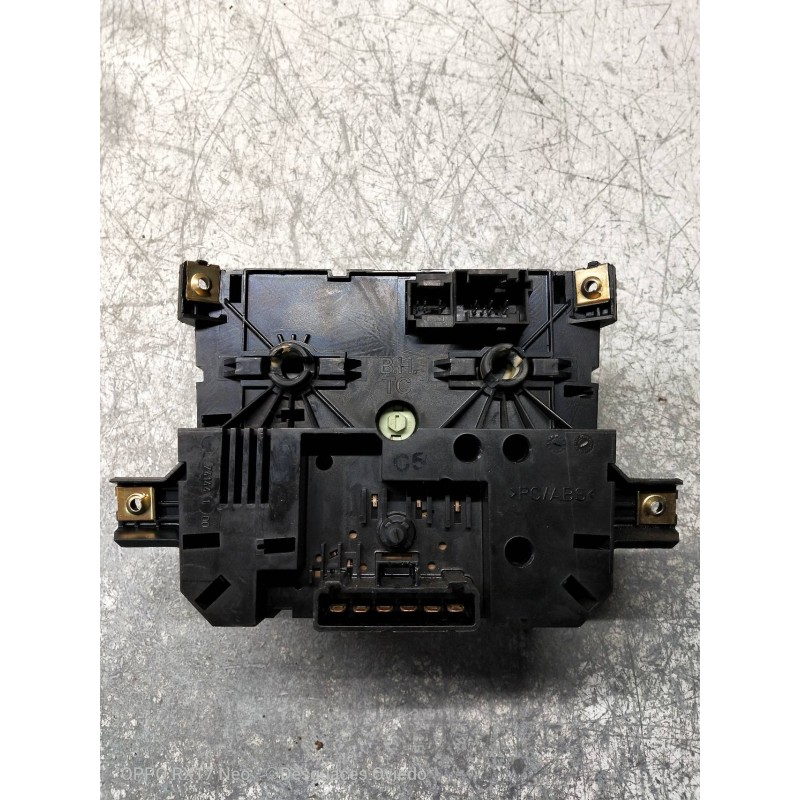 Recambio de mando calefaccion / aire acondicionado para mercedes vito caja cerrada 6.03  115 cdi compacto (639.601) referencia O
