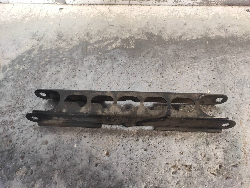 Recambio de brazo suspension superior trasero derecho para bmw serie 3 coupe (e92) 335i referencia OEM IAM 3332676347703  