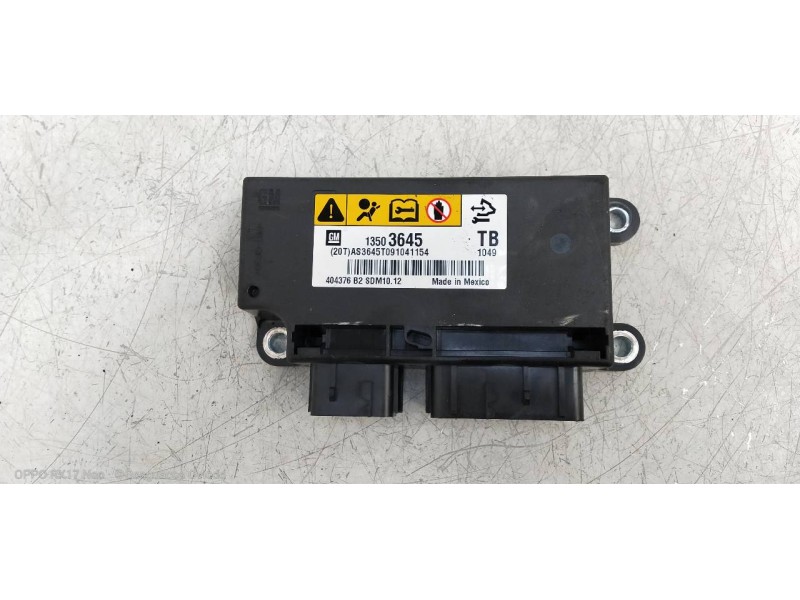 Recambio de centralita airbag para opel insignia berlina cosmo referencia OEM IAM 13503645  