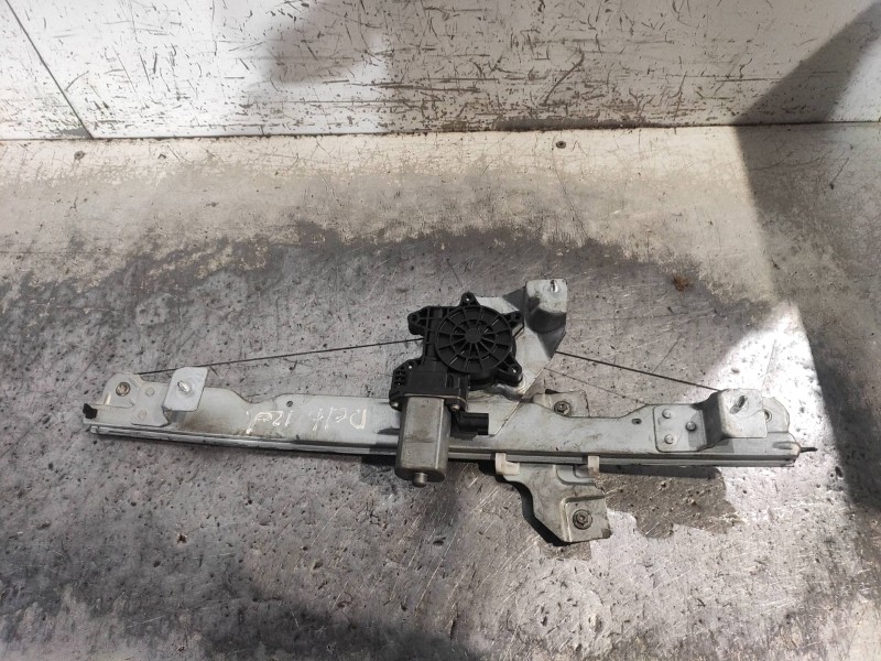 Recambio de elevalunas delantero izquierdo para dacia duster ambiance 4x2 referencia OEM IAM   