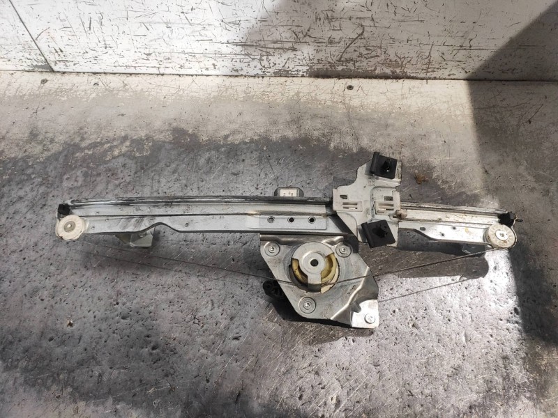 Recambio de elevalunas delantero izquierdo para dacia duster ambiance 4x2 referencia OEM IAM   