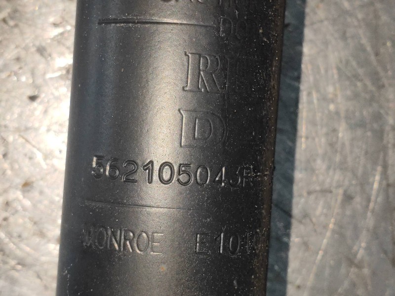 Recambio de amortiguador trasero derecho para dacia duster ambiance 4x2 referencia OEM IAM 562105043R  