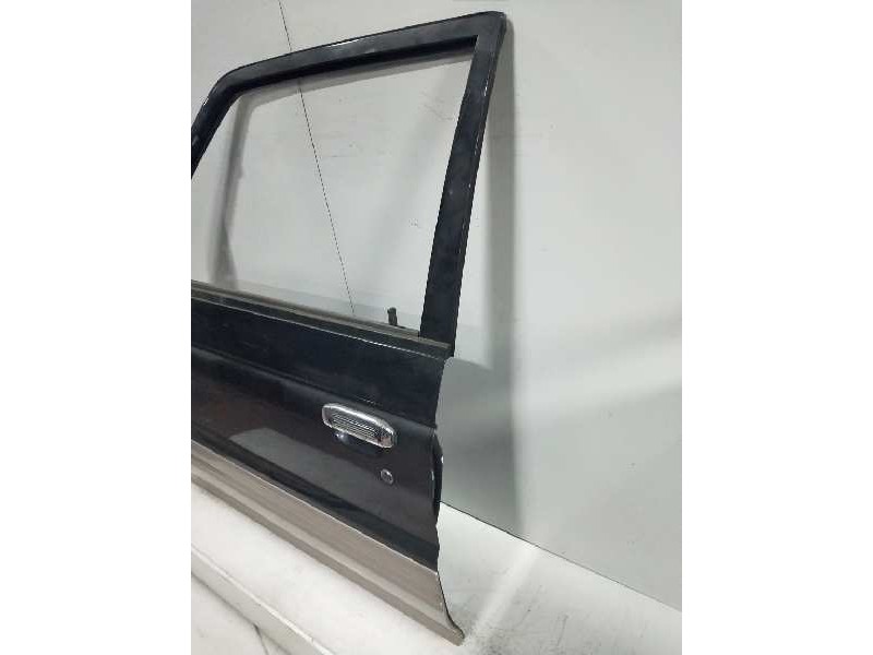 Recambio de puerta delantera izquierda para mitsubishi montero (v20/v40) 3.0 v6 cat referencia OEM IAM  3P 