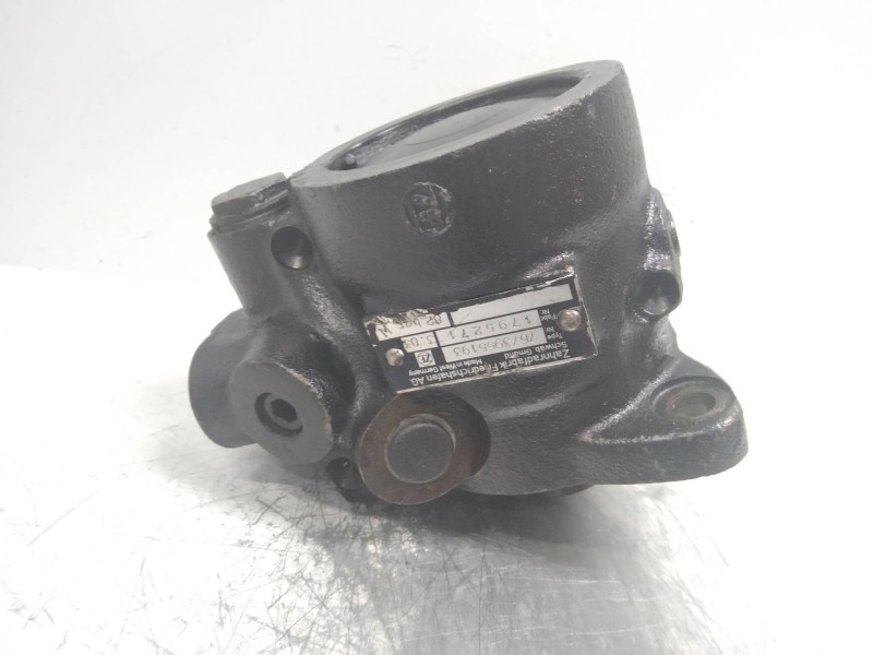 Recambio de bomba direccion para seat 131 2.5 d referencia OEM IAM 7673955193  