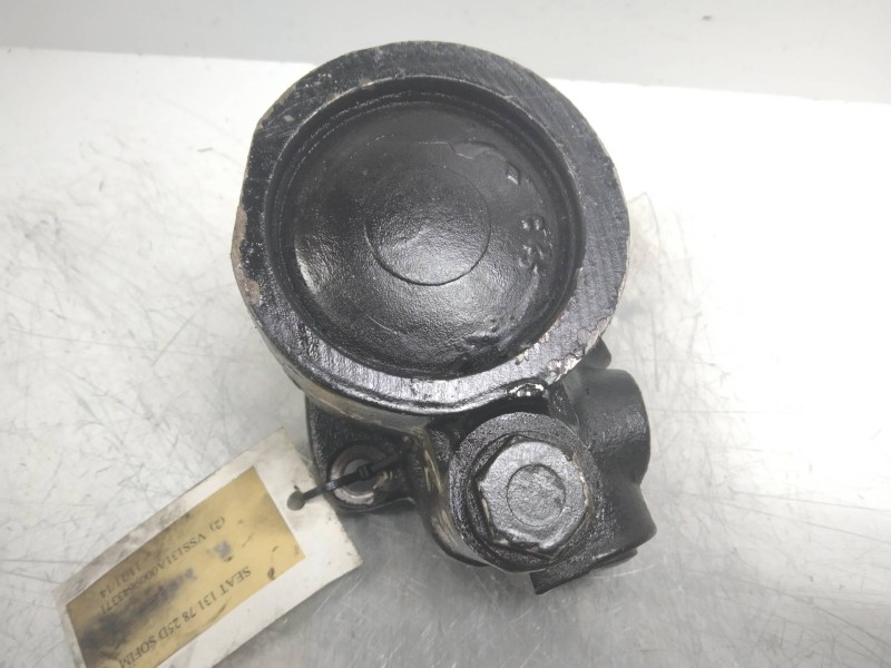 Recambio de bomba direccion para seat 131 2.5 d referencia OEM IAM 7673955193  