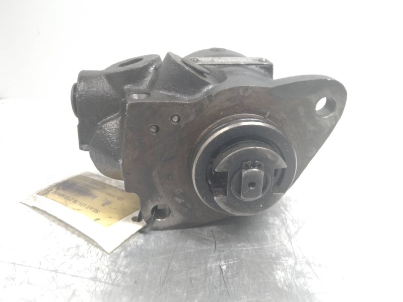 Recambio de bomba direccion para seat 131 2.5 d referencia OEM IAM 7673955193  