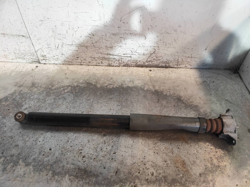 Recambio de amortiguador trasero izquierdo para ford focus lim. (cb4) titanium referencia OEM IAM 4M5118080AAF  