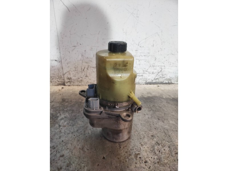 Recambio de bomba direccion para ford focus lim. (cb4) titanium referencia OEM IAM   