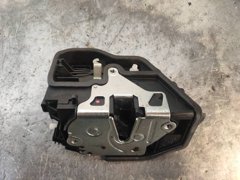 Recambio de motor cierre centralizado trasero derecho para bmw serie 3 lim. (f30) 318d referencia OEM IAM 7229460  