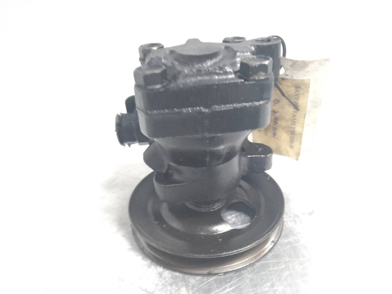 Recambio de bomba direccion para ssangyong family 2.5 referencia OEM IAM   