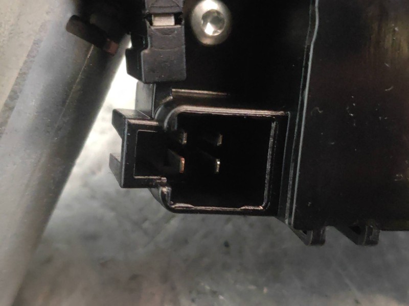 Recambio de motor limpia trasero para toyota yaris (ksp9/scp9/nlp9) básico referencia OEM IAM 0390201825 8513000020D 