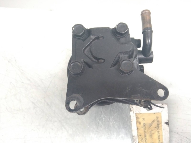 Recambio de bomba direccion para ssangyong musso referencia OEM IAM   