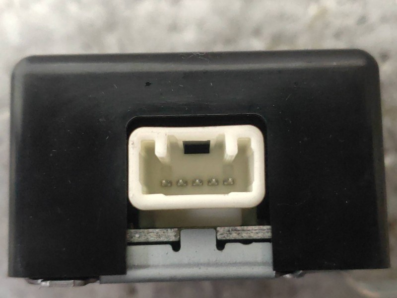 Recambio de modulo electronico para toyota yaris (ksp9/scp9/nlp9) básico referencia OEM IAM 897400D010 61B240000 