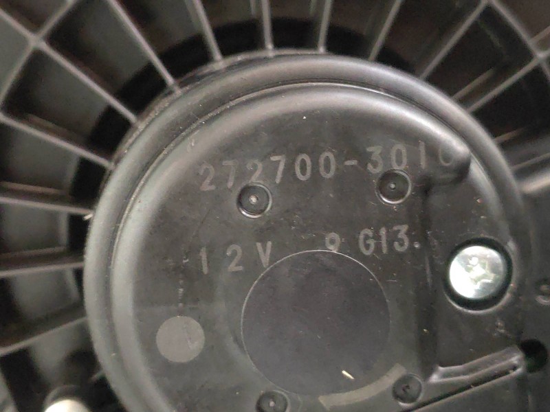 Recambio de motor calefaccion para toyota yaris (ksp9/scp9/nlp9) básico referencia OEM IAM 2727003010  