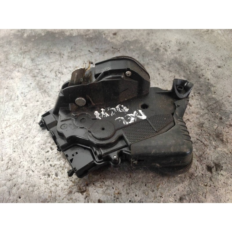 Recambio de motor cierre centralizado delantero derecho para toyota yaris (ksp9/scp9/nlp9) básico referencia OEM IAM  5P 