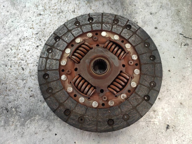 Recambio de kit embrague para toyota yaris (ksp9/scp9/nlp9) básico referencia OEM IAM   